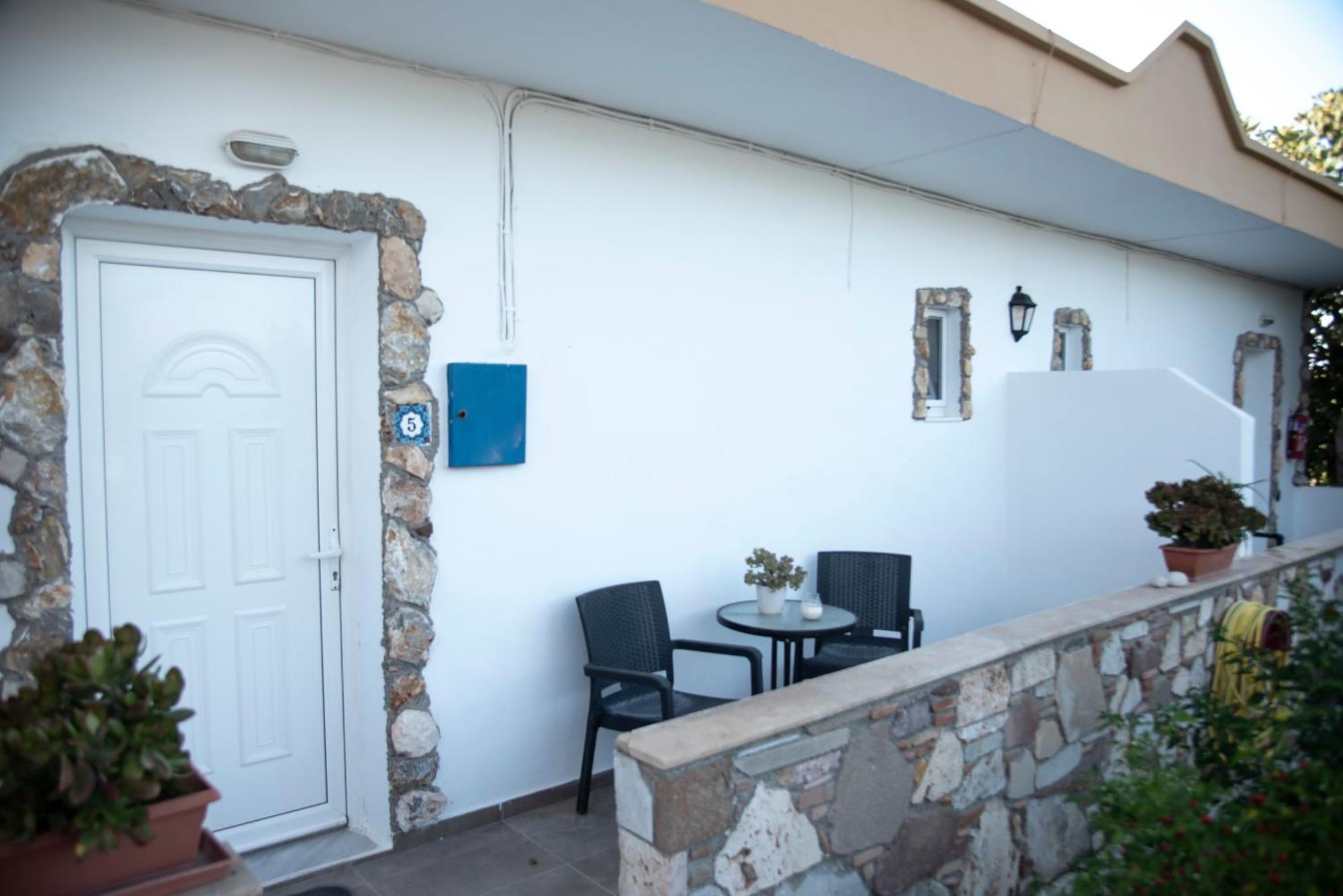 Nikos Studios Kefalos  Exterior photo