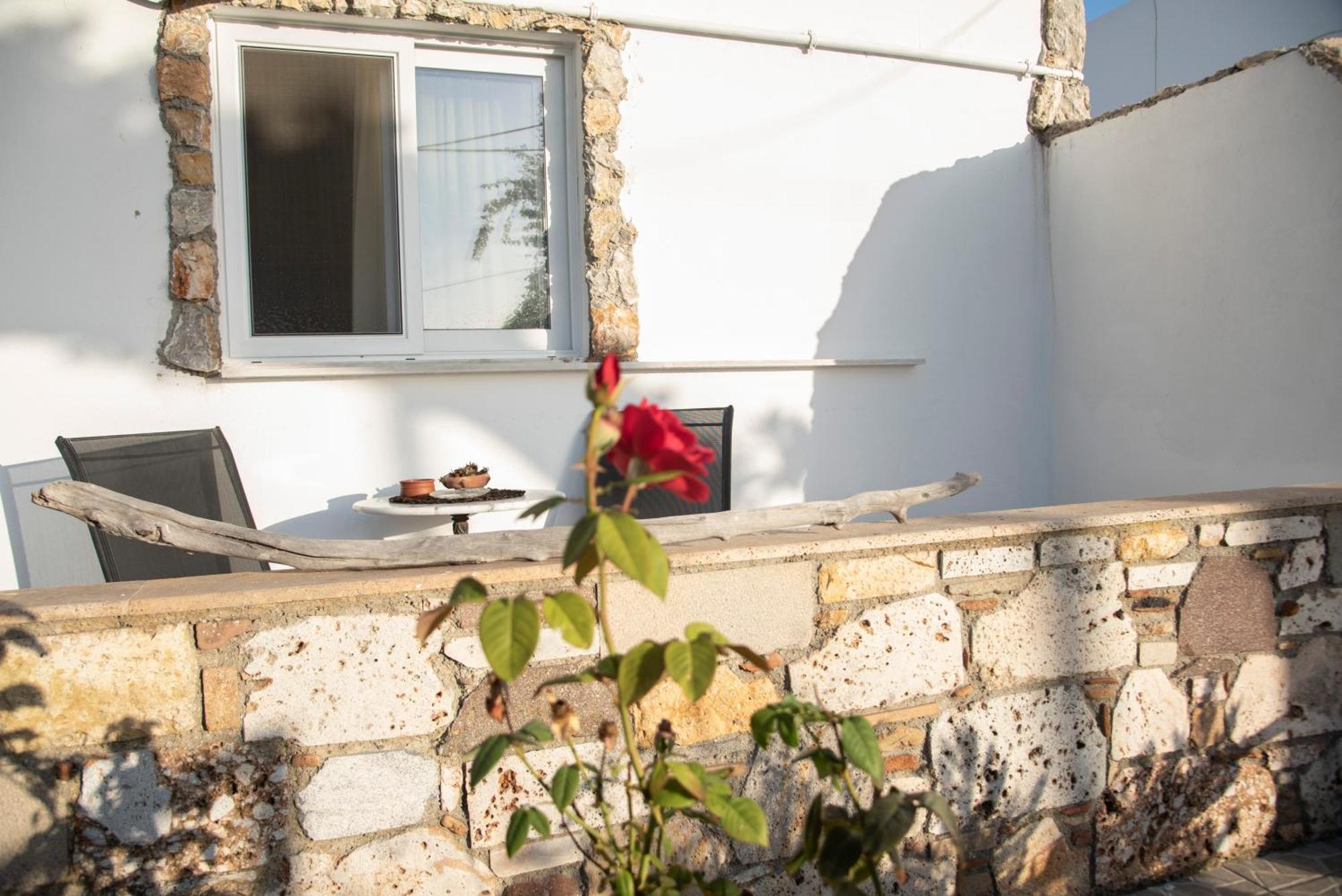 Nikos Studios Kefalos  Exterior photo